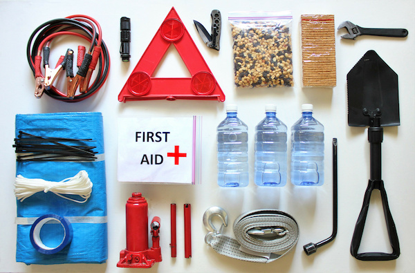 The Ultimate Emergency Kit Every Car Owner Needs